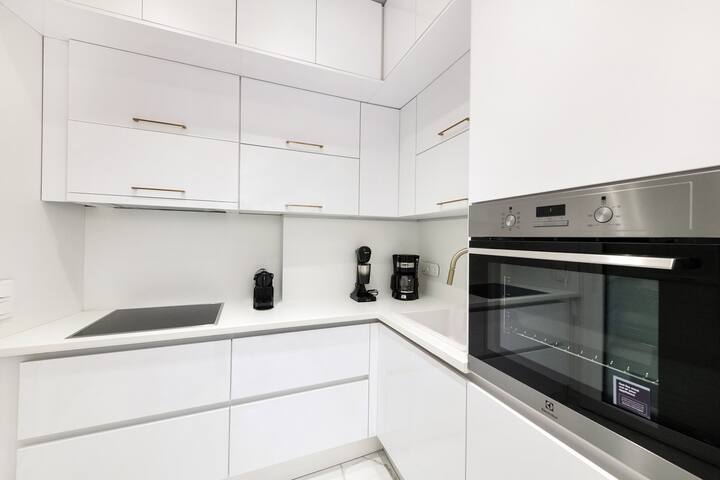 Portoseaview _Modern Luxury Apartment Mitrop.131 gallery image 4