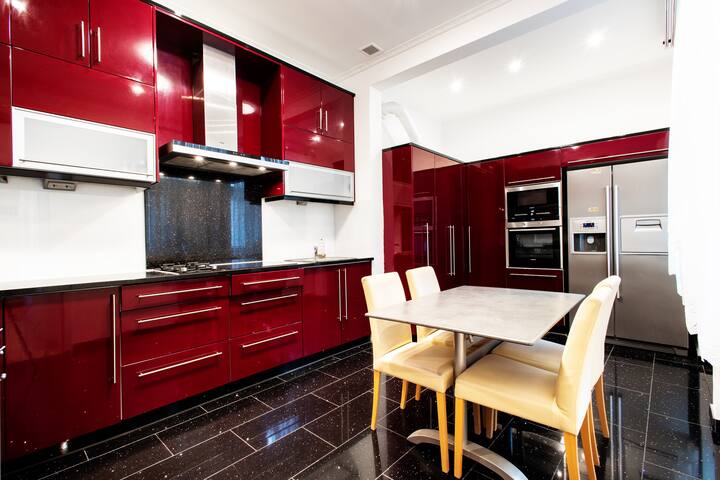 Le David City Apartments Top 8-9 gallery image 4