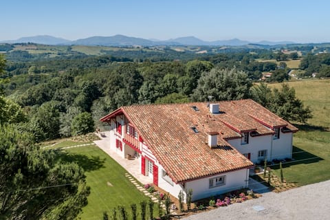 Larreista - Beautiful Basque Farm