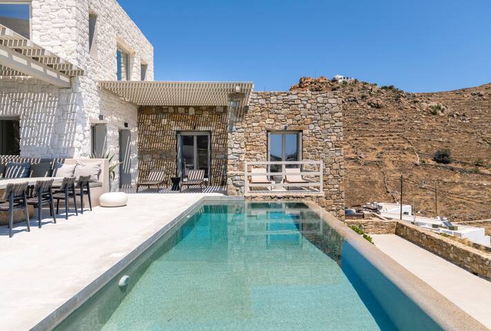 Villa Poeme |7Bed| 550m to Beach gallery image 3