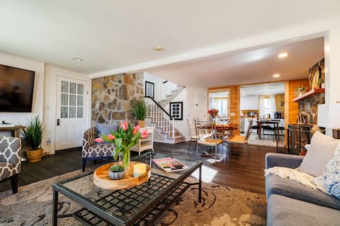 Friendly Richmond Cottage w/ Private Yard