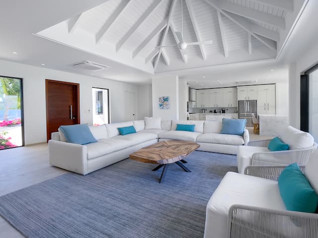 Cerulean Turks & Caicos Realty and Property Management managed Airbnb listing 2