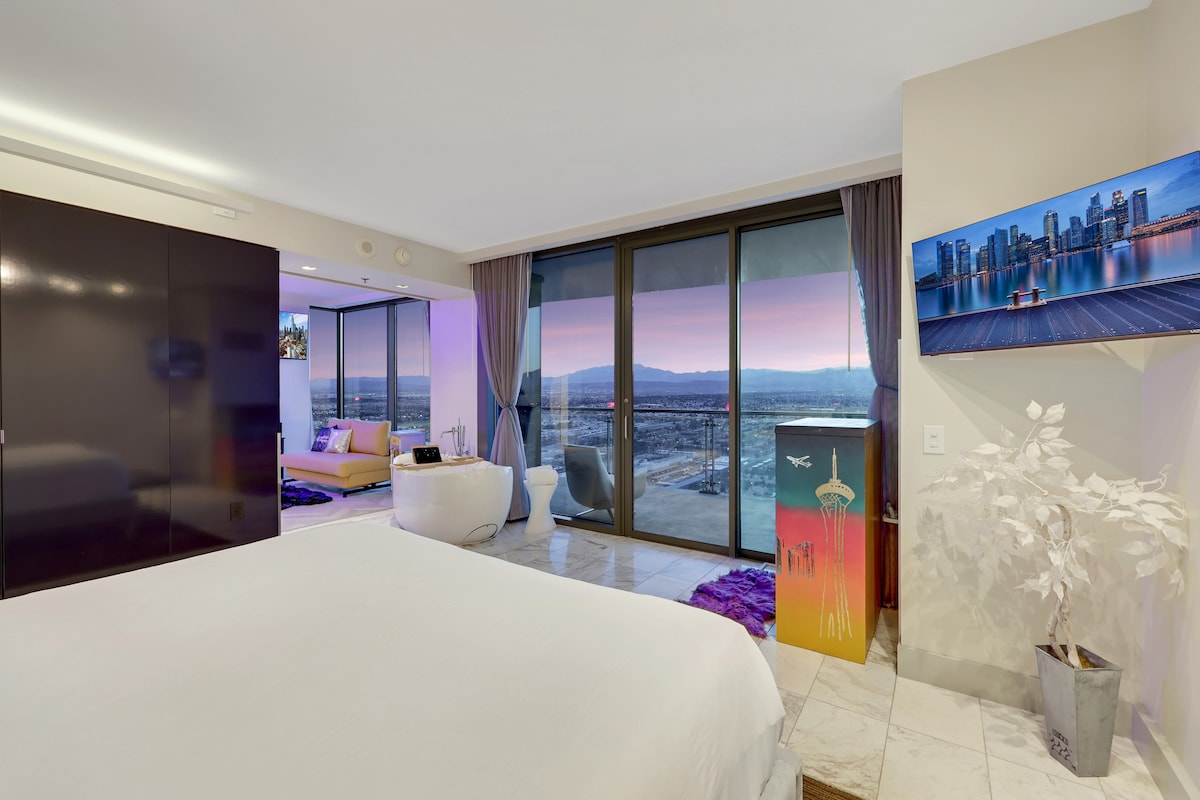 51 FLR 1BR Suite, Strip View, Pool table, Sleeps 6