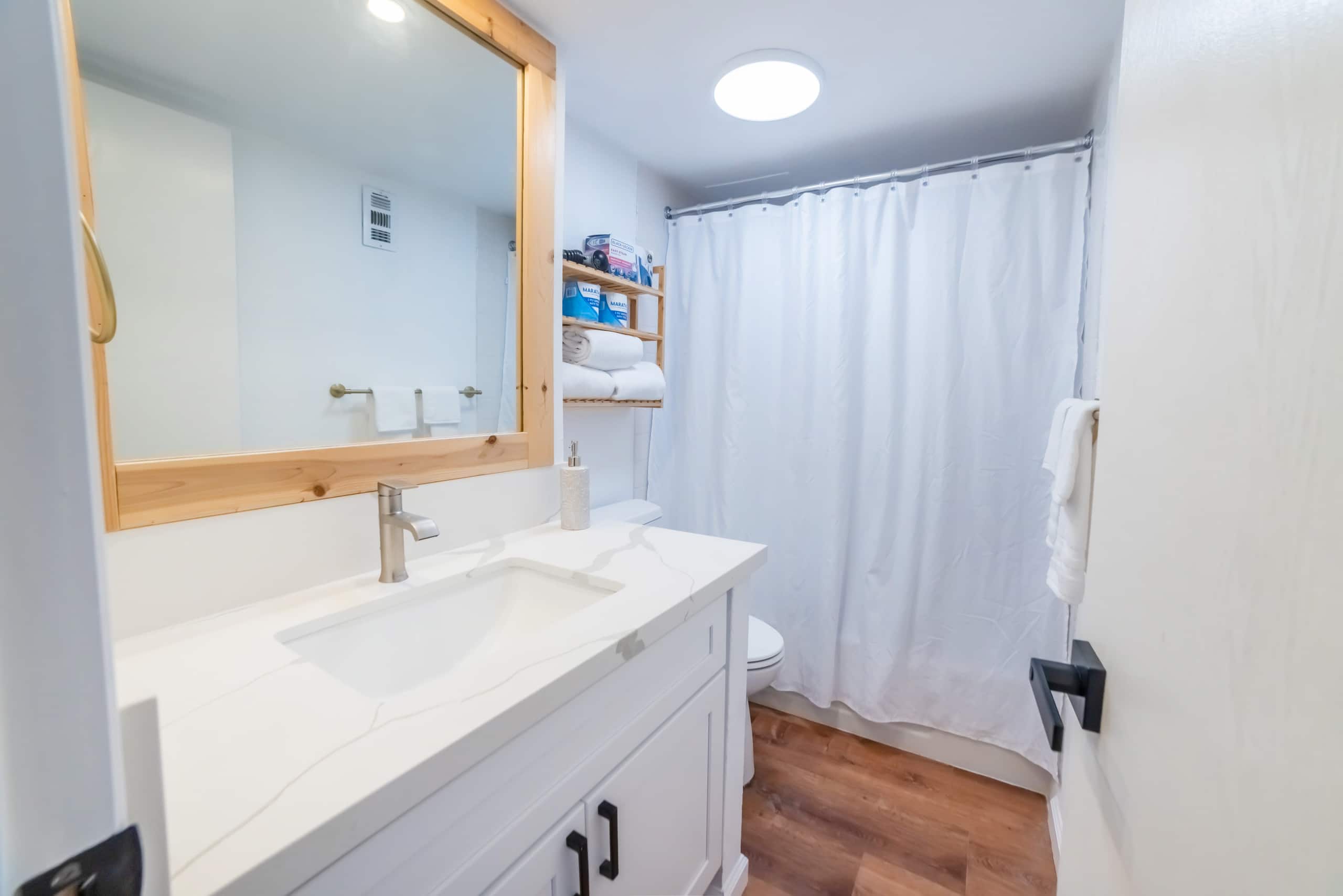 Condo in Honolulu · ★4.92 · Studio · 1 bed · 1 private bath - Image 1