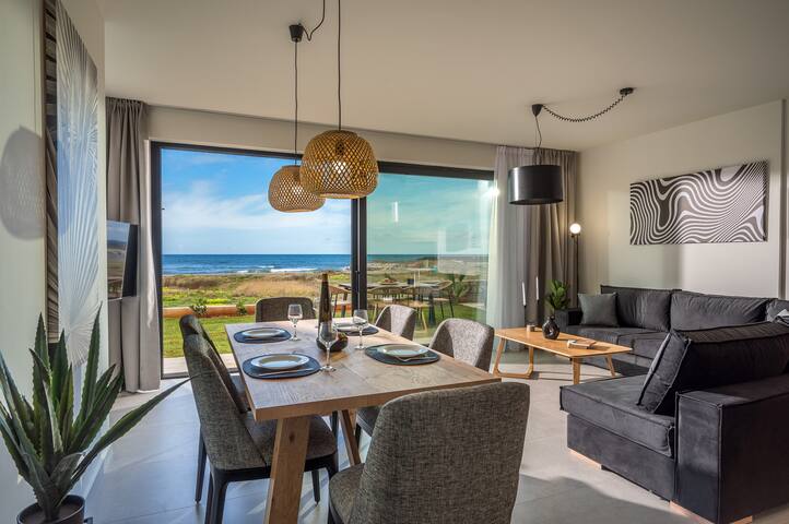 Destino Villa Sea View with Private Pool gallery image 2