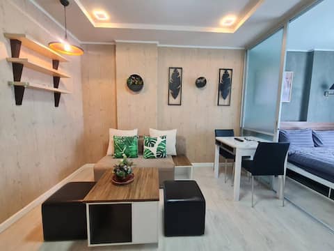 Dcondo Sign - Lovely Uniquely Designed Unit