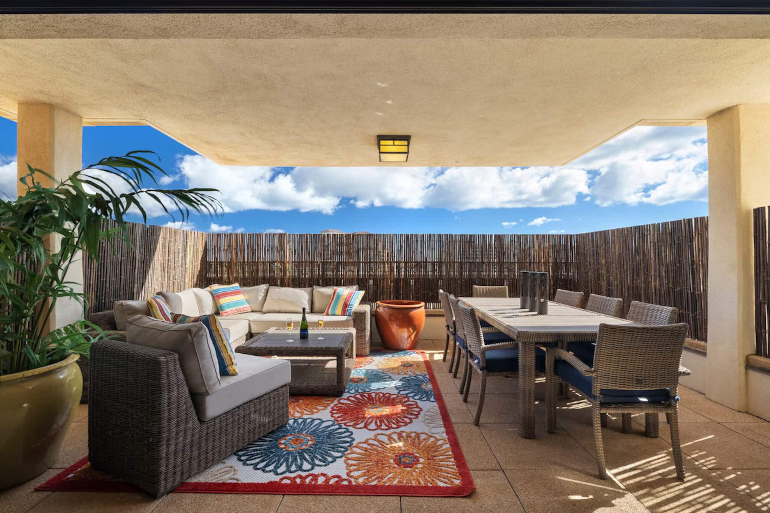 Huge 3/3 Oceanfront Penthouse - Image 3