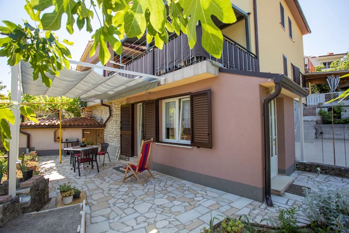 Ferienwohnung Mit Terrasse, Tiere Sind Wilkommen - Rabac
