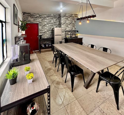 Casa Calzada central Escalinatas Uni