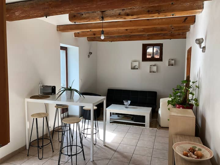Maison De Village Au Calme. - Sciez