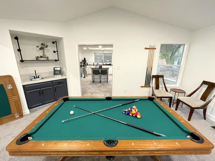 Mills Manor Mountain Retreat - Groveland, CA