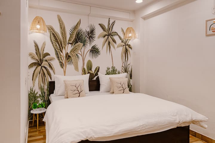 Stylish 1BHK Oasis Chattarpur