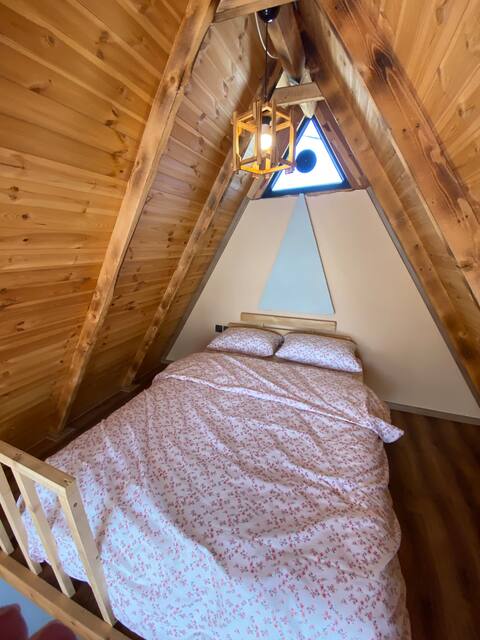 Popular Airbnb listing: Cat Bungalow Ladin in Maçka