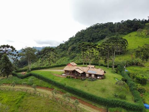 Farm+ mountain views, lagoon; Jacúzi