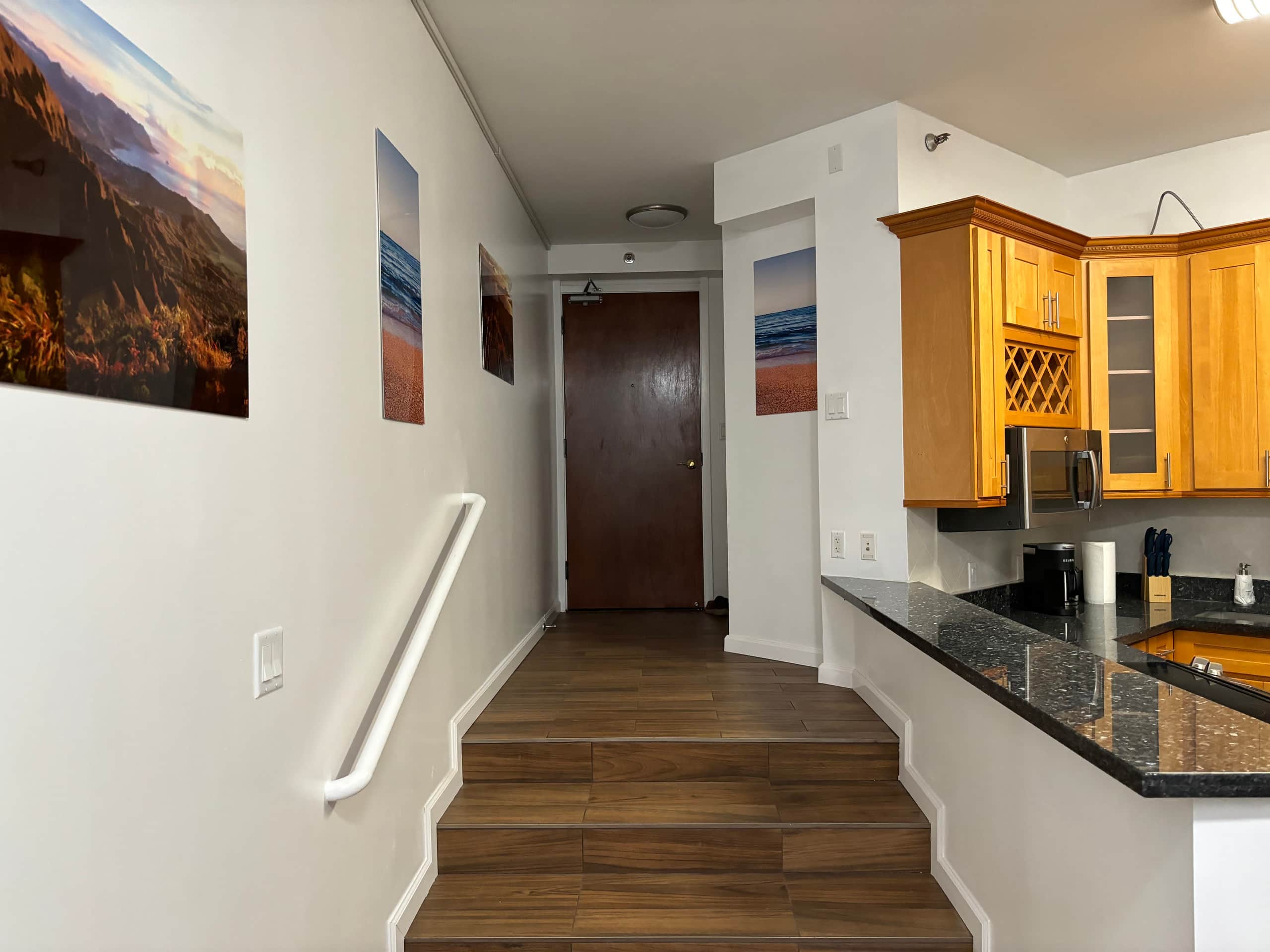 2BR Super Patio W/Free Parking - Image 3
