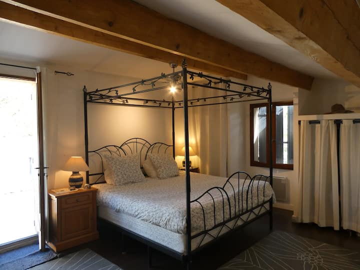 Hlavná spálňa na poschodí