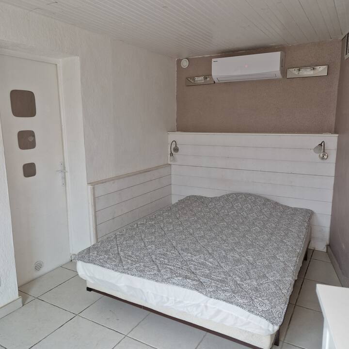 Chambre climatisé lit 2 places 160x200
