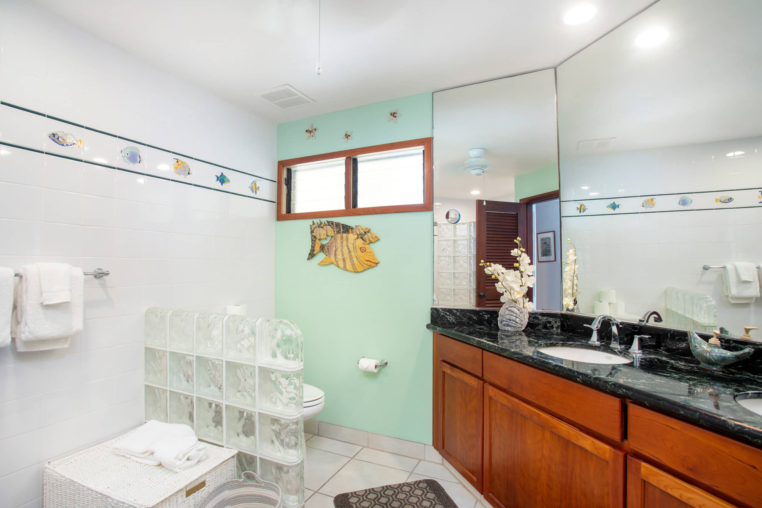 Luxury Oceanfront Condo includes 1 Hotel Amenities - Image 30
