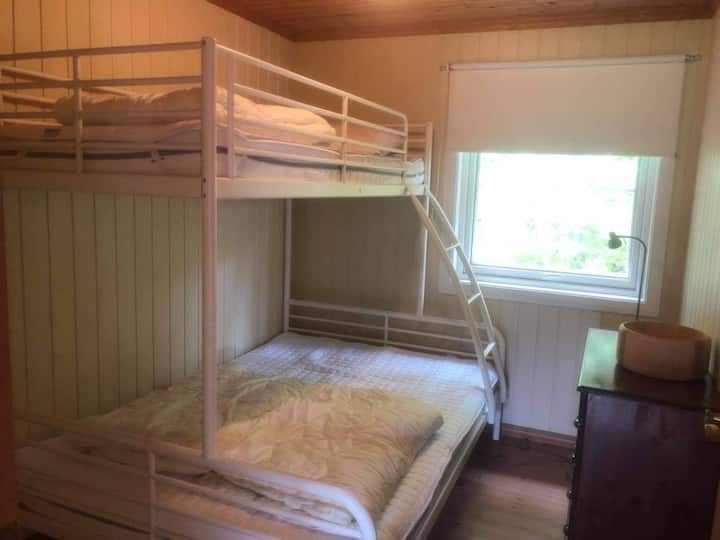 חדר שינה מס '3 דומה לחדר שינה מס'2.