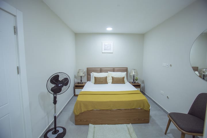 غرفة النوم 2