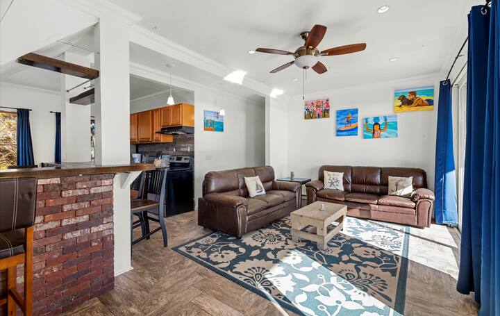 Gatsby's -Pool Level-sleeps 14 - Fire Island