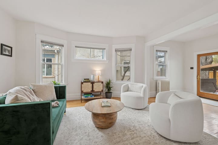 Newly Renovated Home In East Harriet - Minneapolis, MN