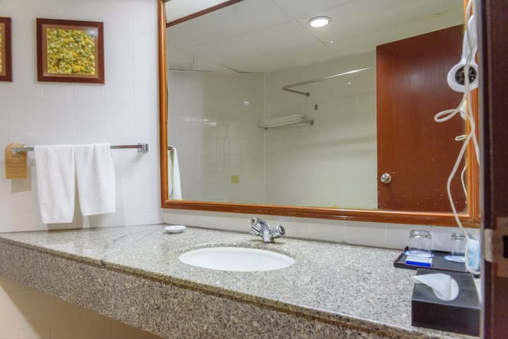 Cozy Studio At Rainbow Paradise Beach Resort - Teluk Bahang
