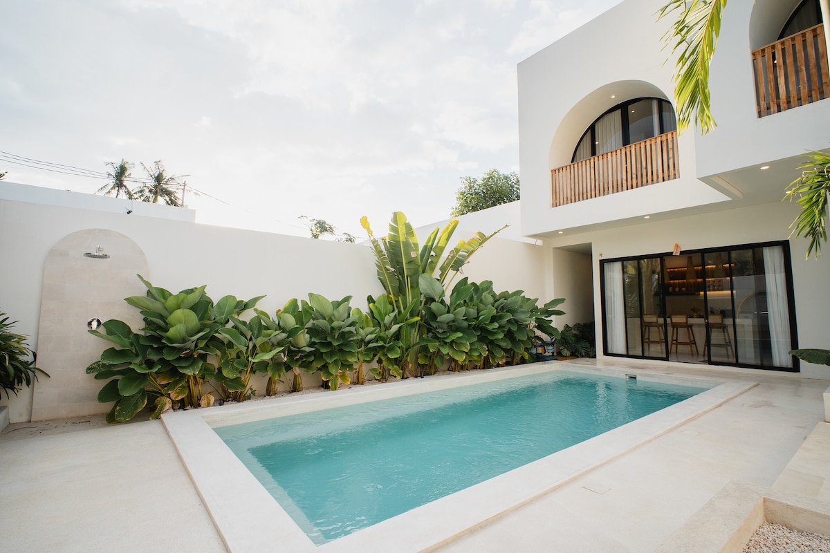 Grace Villa Lovina with Pool photo 7
