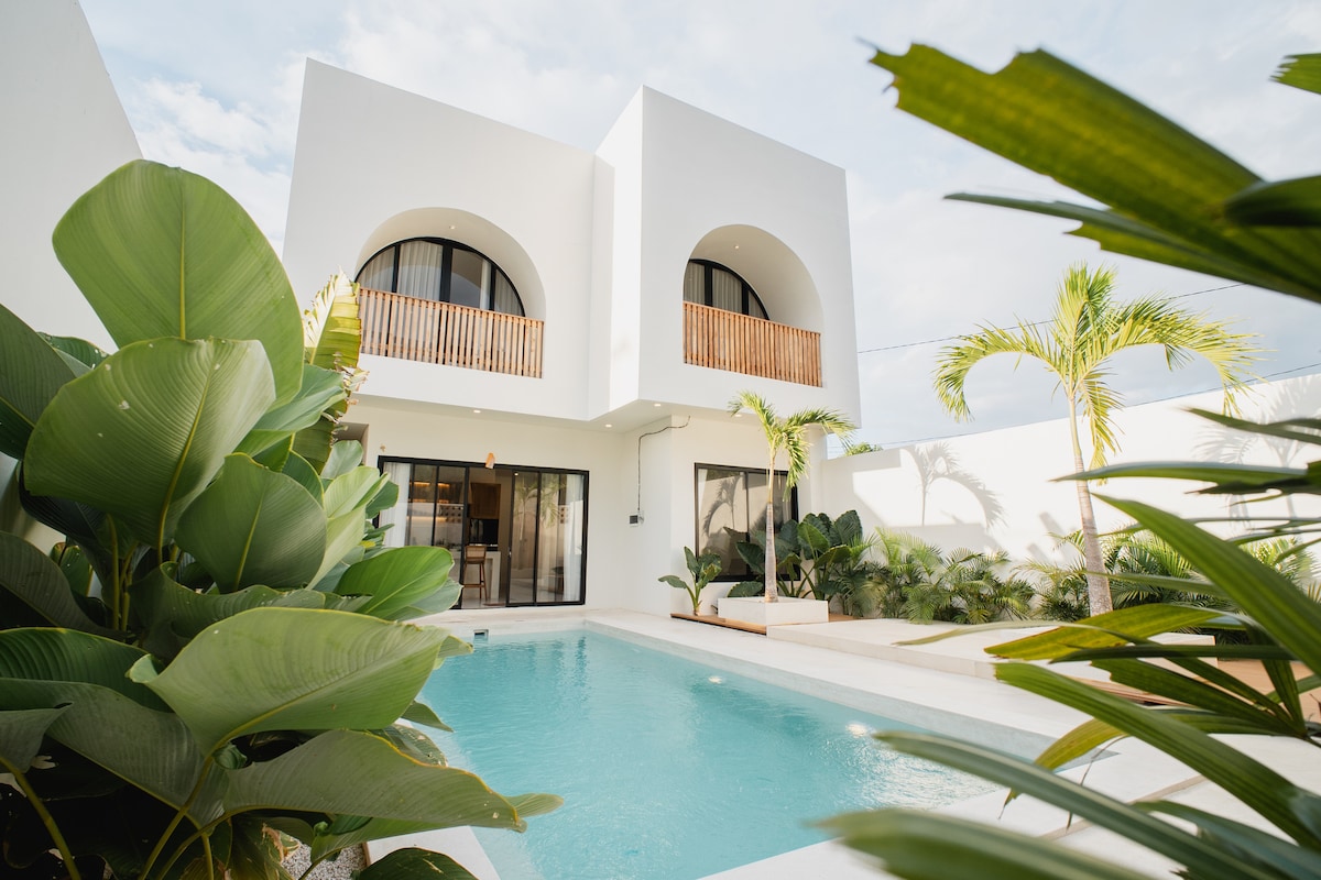 Grace Villa Lovina with Pool photo 9
