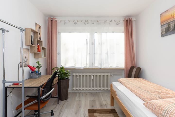 غرفة النوم 2