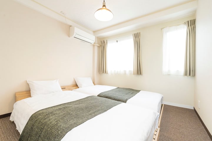 غرفة النوم 2