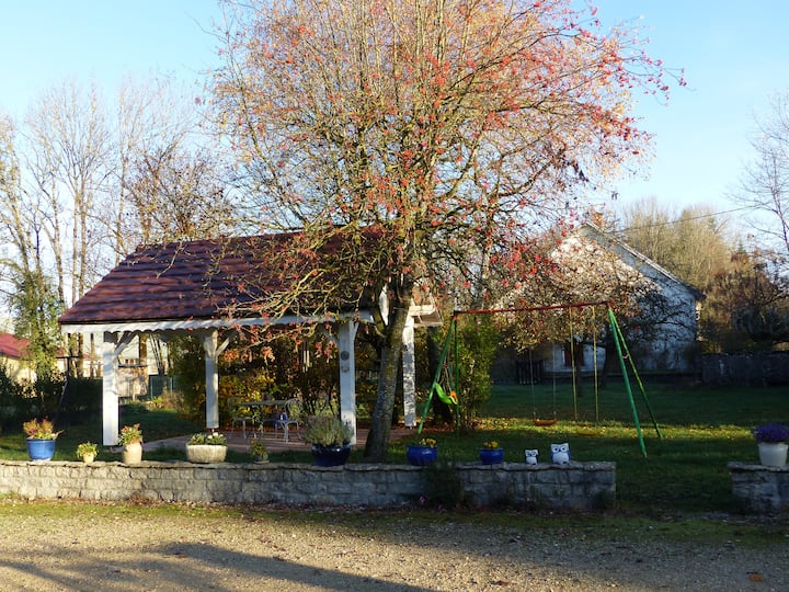 La Tonnelle De Chalain - Jura