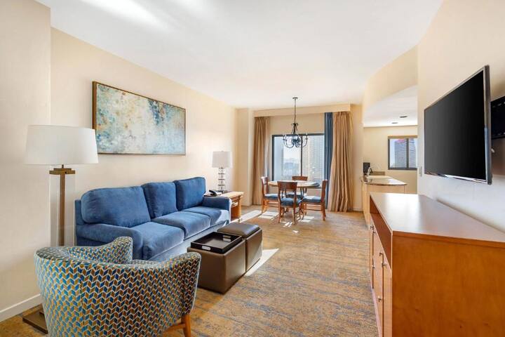2bdrm | Polo Towers Vegas