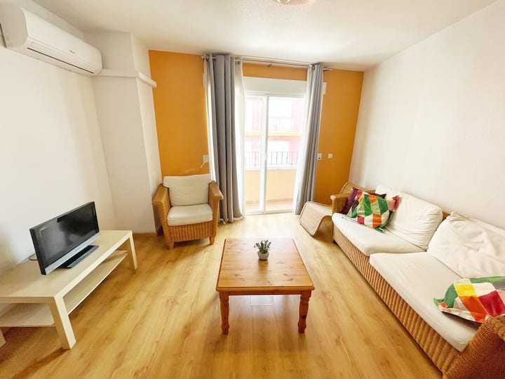 ! Extra Large Room In The Center ¡! - Alicante