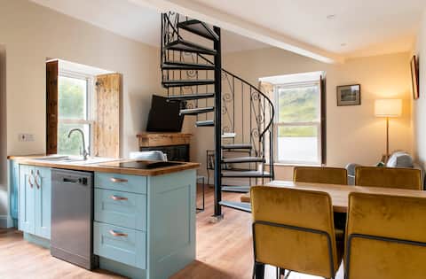 Successful Airbnb property: Kylemore Suite in Conamara North