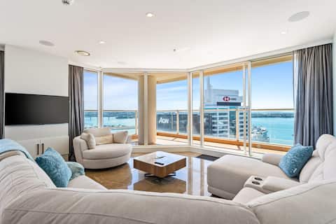 QV Stays Luxury Suite with Views Galore