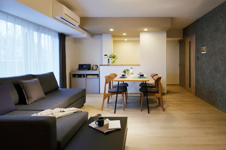 2LDK Apartment Near Station | 62㎡ | 6 Guests - Hotels for Rent in