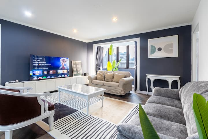 Spacious 4Bedroom 9Pax Sukhumvit 4 BTSNana 5 Min