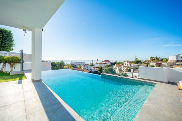 Lyx Homes Malaga managed Airbnb listing 2