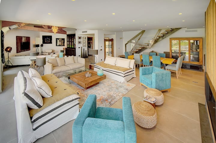 غرفة المعيشة