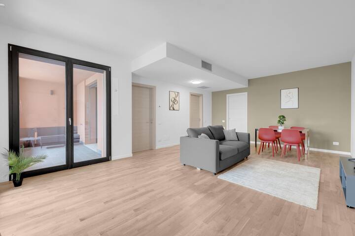 Cefalonia Garden with Terrace & Garage by NDP rent gallery image 3