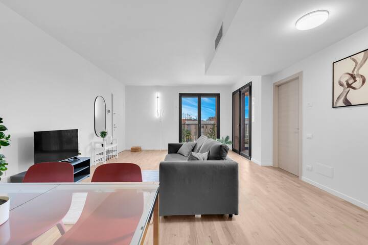 Cefalonia Garden with Terrace & Garage by NDP rent gallery image 4