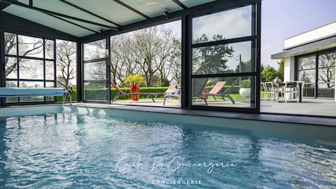 PEARL Contemporary house with pool Concarneau