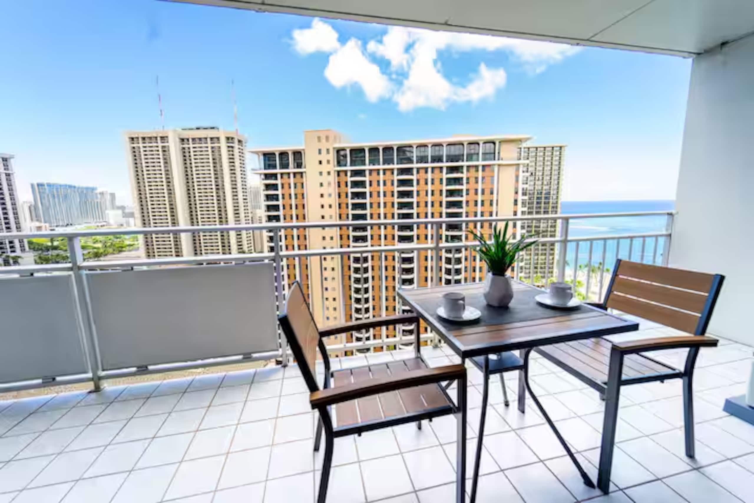 New Listing OceanView Ilikai Waikiki Resort Condo - Image 24