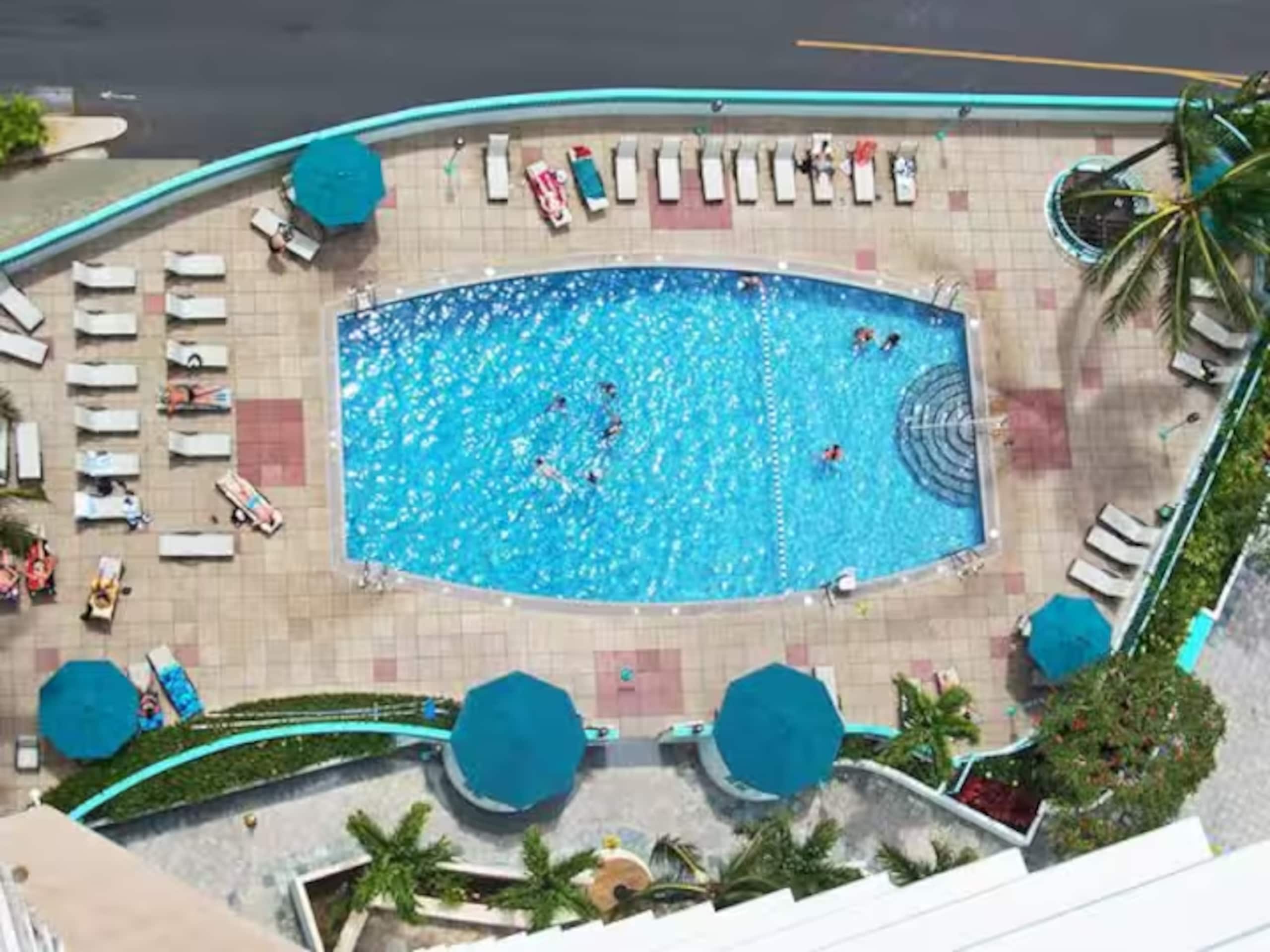New Listing OceanView Ilikai Waikiki Resort Condo - Image 35