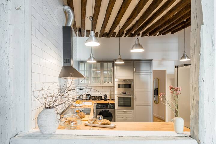 Superchic apartment gallery image 4