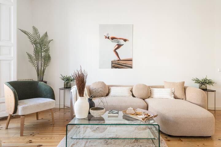 Superchic apartment gallery image 2