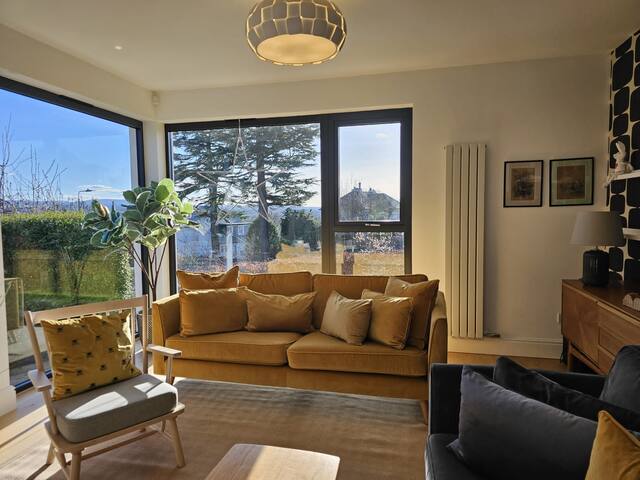 Kaimes Bright Garden Getaway gallery image 4