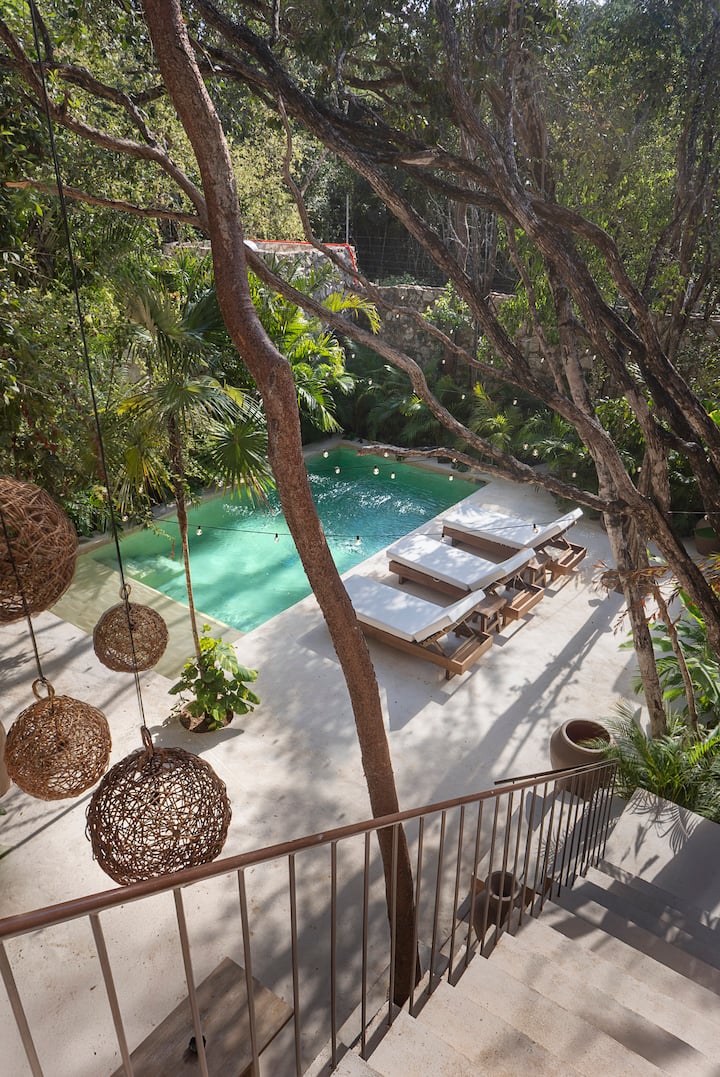 Wabi-sabi Styled Villa, Starlink & 24/7 Security! - Tulum