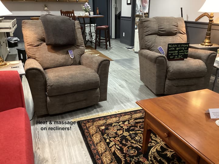 Кауч на спуштање, Lazy Boy со греење и масажа. Ламби за читање. 55-инчен паметен телевизор. Книги и игри. 